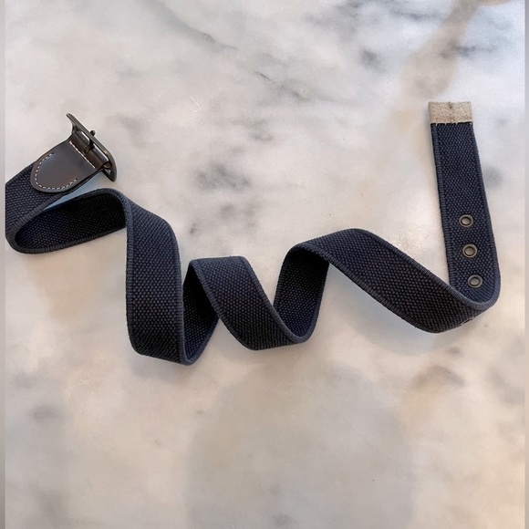 Mens J. Crew Navy Blue Canvas Belt 43inches in length Size M - Picture 2 of 7